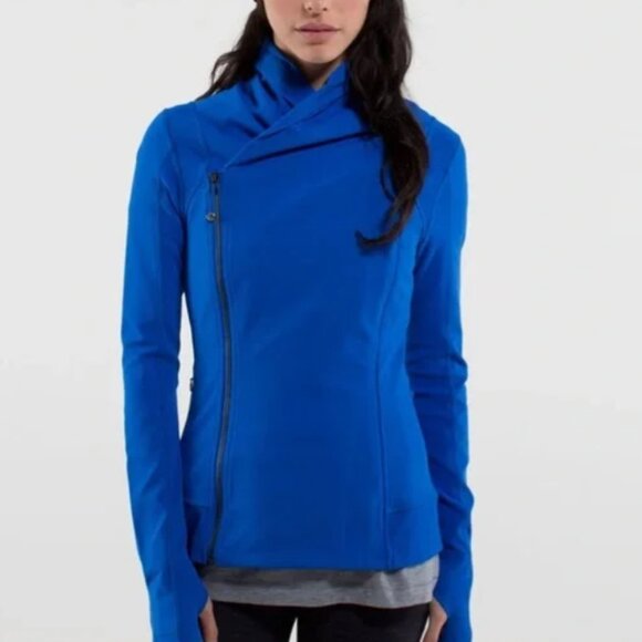 lululemon athletica Jackets & Blazers - Lululemon Bhakti Yoga jacket. Asymmetrical double zip. Size 6